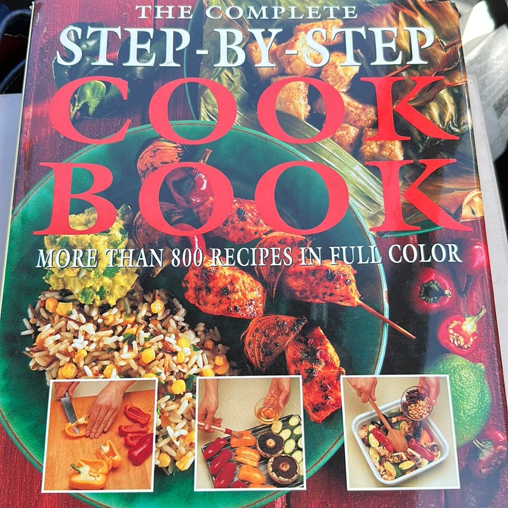 Step by step Cook Book 800 recipes with Photos of each